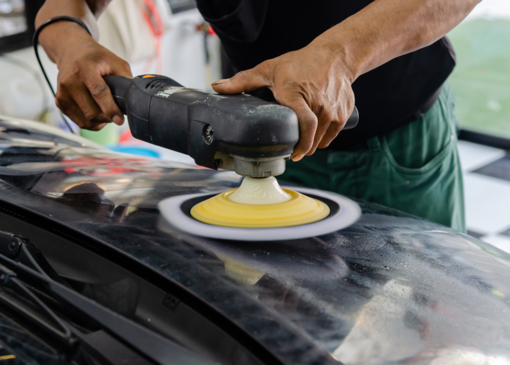 What You Need to Know About Polishing and Waxing Your Car